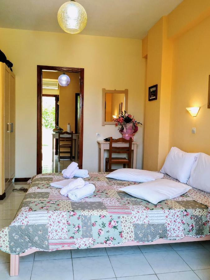 Studios Filippos Skopelos Exterior foto