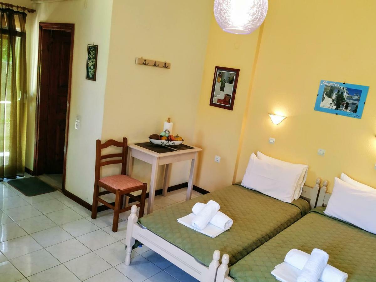 Studios Filippos Skopelos Exterior foto