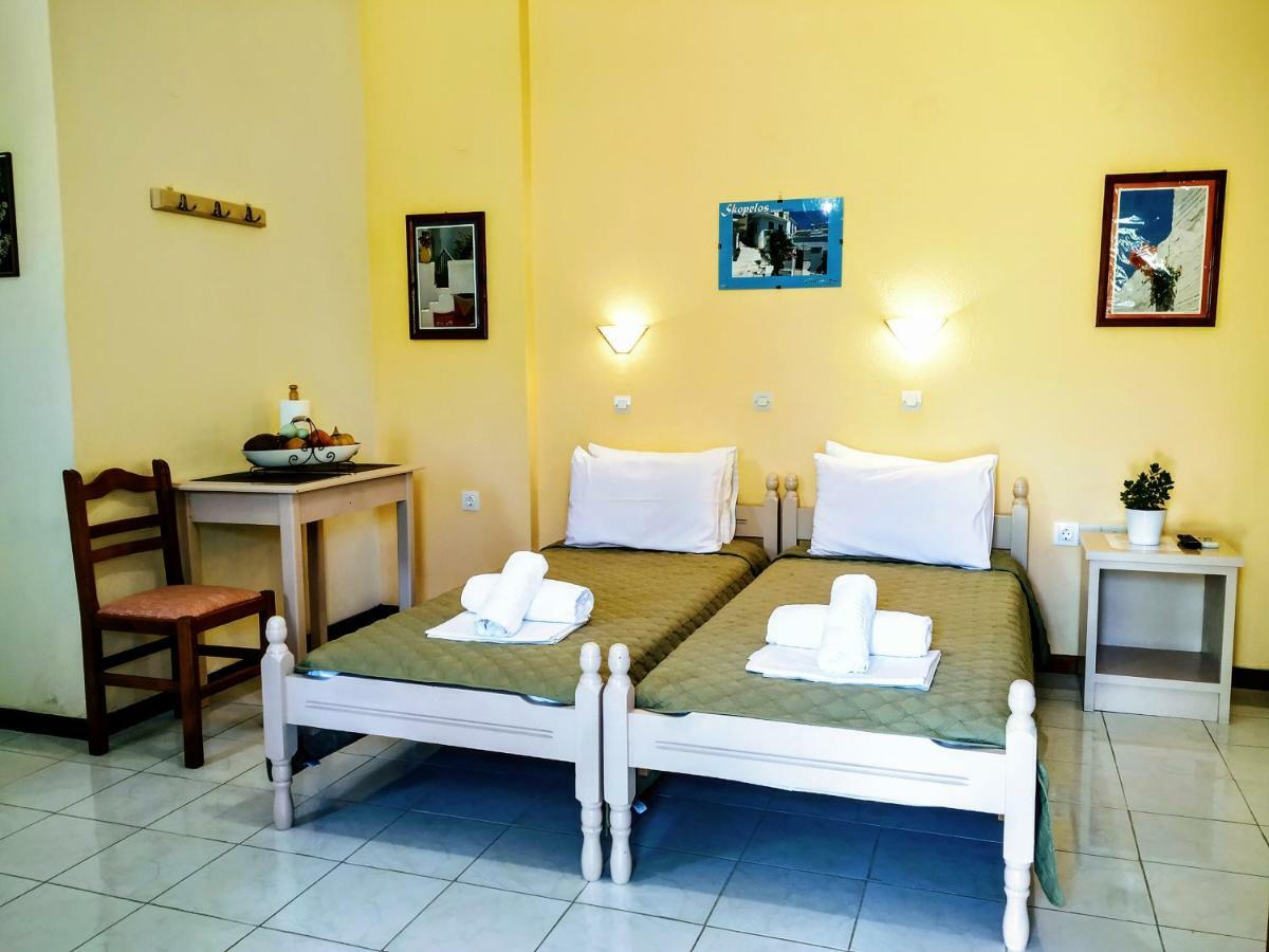 Studios Filippos Skopelos Exterior foto